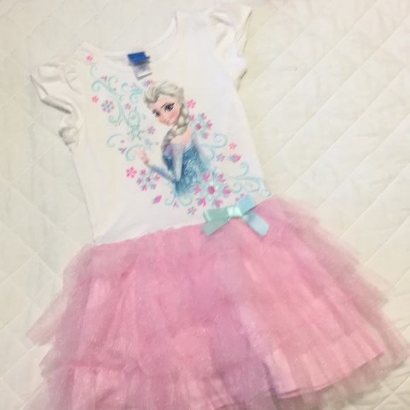 Dresses - Picture 4 of 7